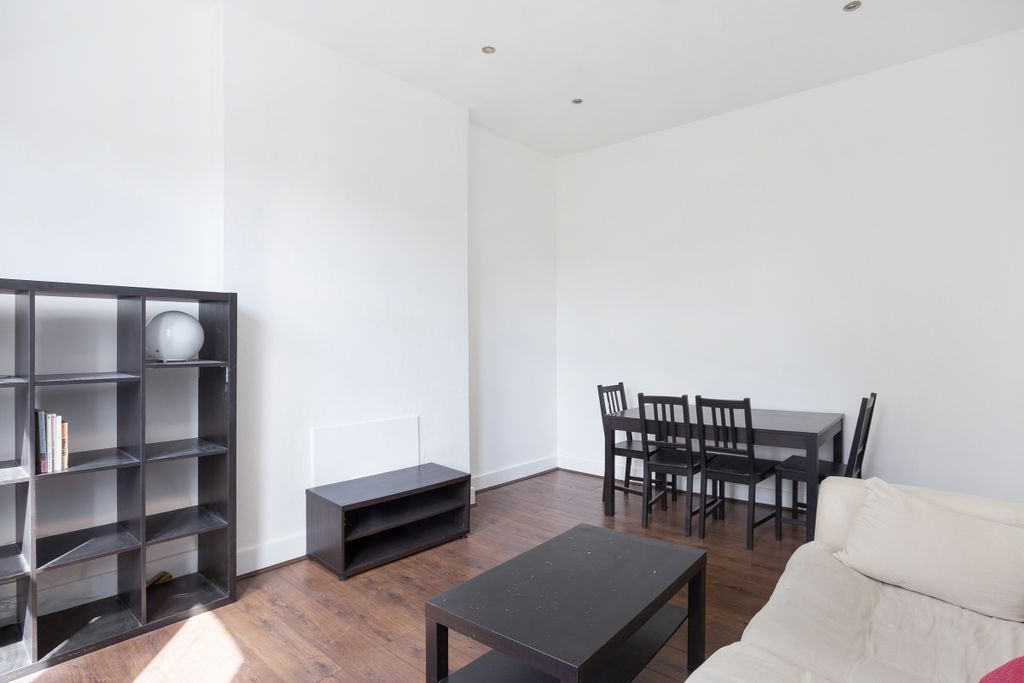 Property photo 3 of 19 74365_