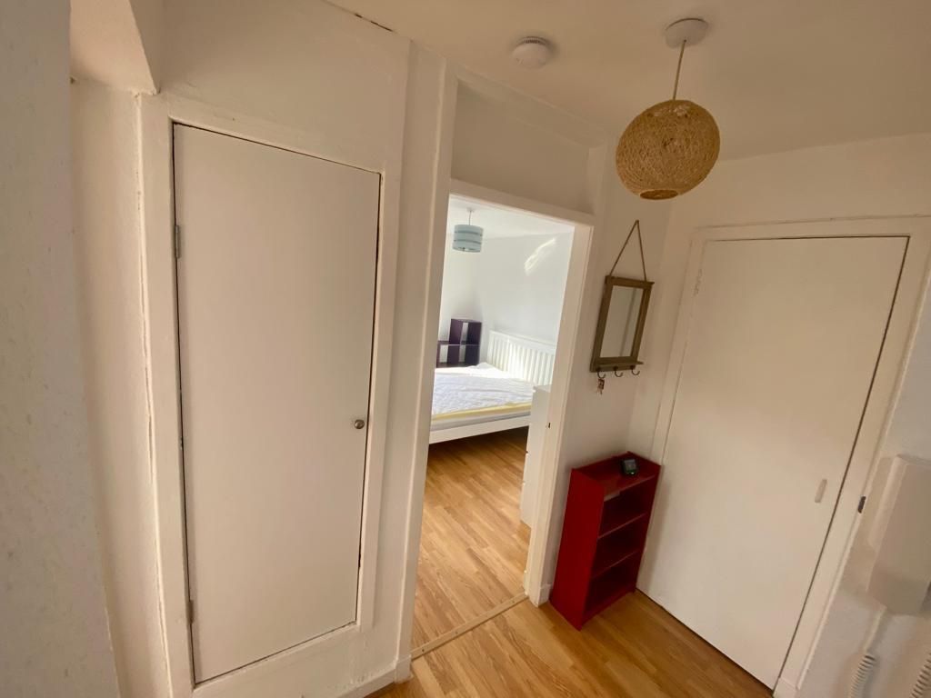 Property photo 3 of 15 Corridor