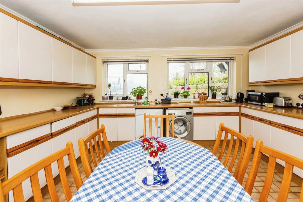 Property photo 3 of 15 Picture No. 29