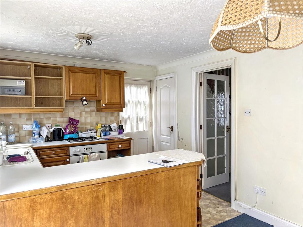 Property photo 3 of 8 20260919165959_20260919-Interior-3-Gxva86Shgmtv4Js
