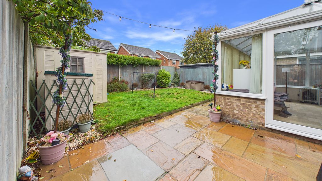 Property photo 3 of 12