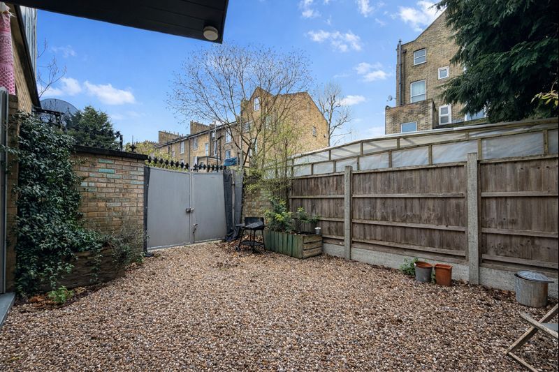 Property photo 2 of 6 Gallery