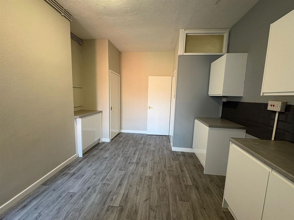 Additional image 6 of 1 bed flat to rentWest View, Mold CH7