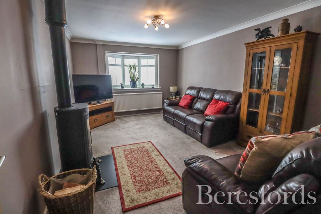 Property photo 2 of 19 Picture No. 26