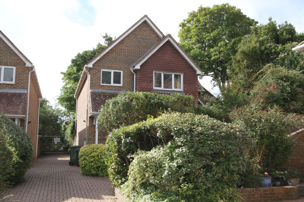 Property photo 2 of 22