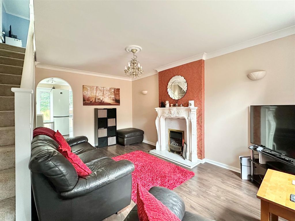 Property photo 3 of 14