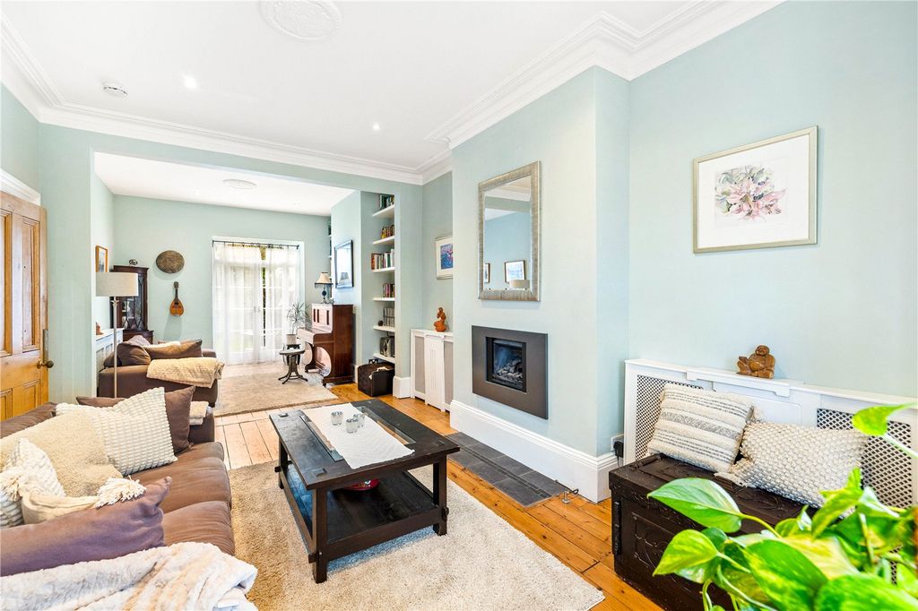 Property photo 2 of 34 Picture No. 64