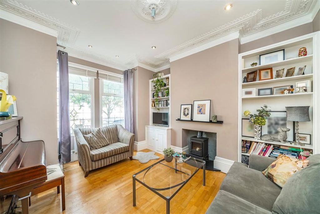 Property photo 2 of 6
