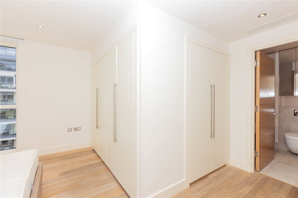 Property photo 2 of 21 Picture No. 22