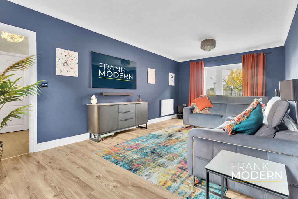 Property photo 2 of 36 Living Room