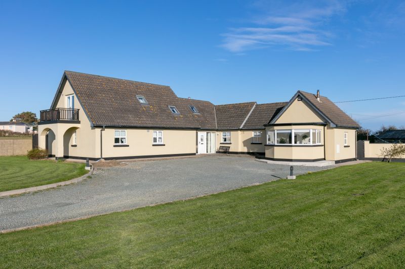 Property photo 2 of 31