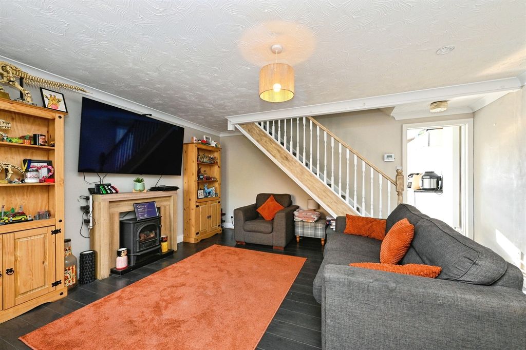 Property photo 2 of 15