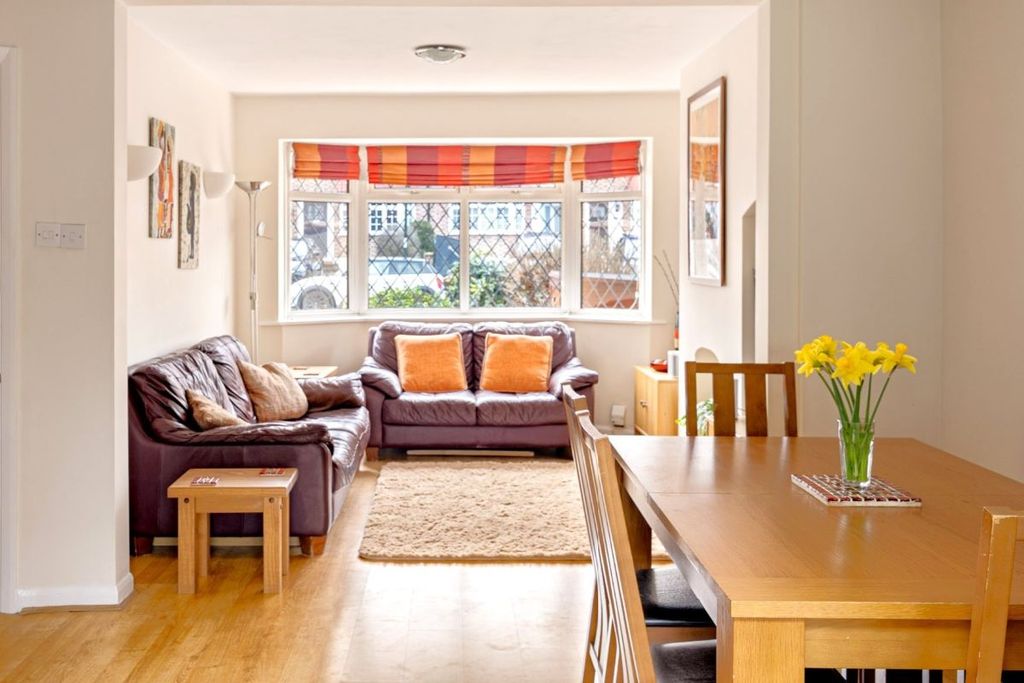 Property photo 2 of 19