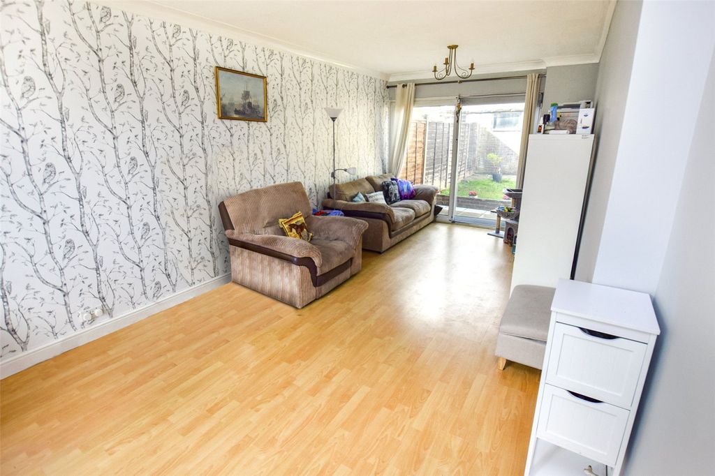 Property photo 2 of 10 Picture No. 11