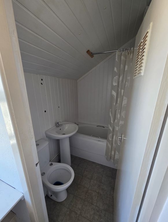 Property photo 3 of 3