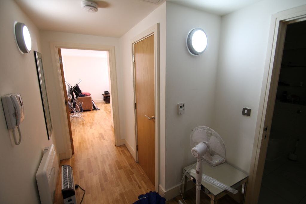 Property photo 2 of 6