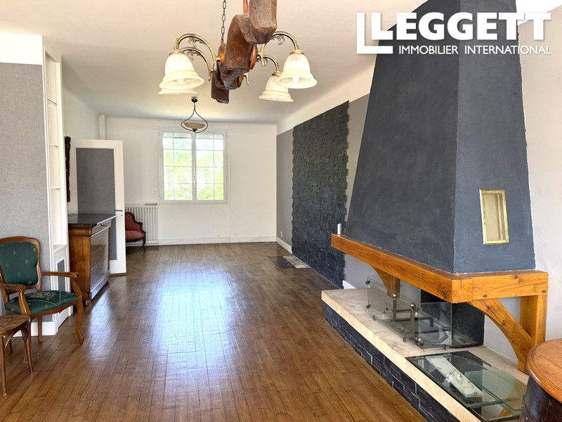 Property photo 2 of 10