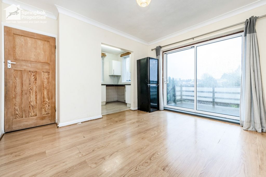 Property photo 3 of 12 Image 3