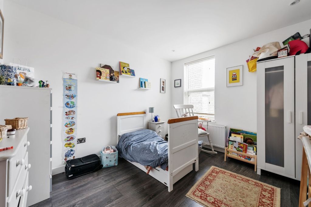 Property photo 3 of 14 Picture No. 05