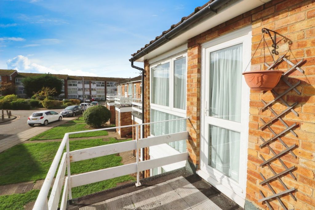 Property photo 2 of 21 Balcony