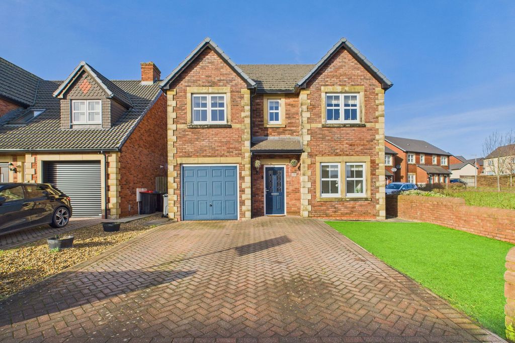 Property photo 1 of 23