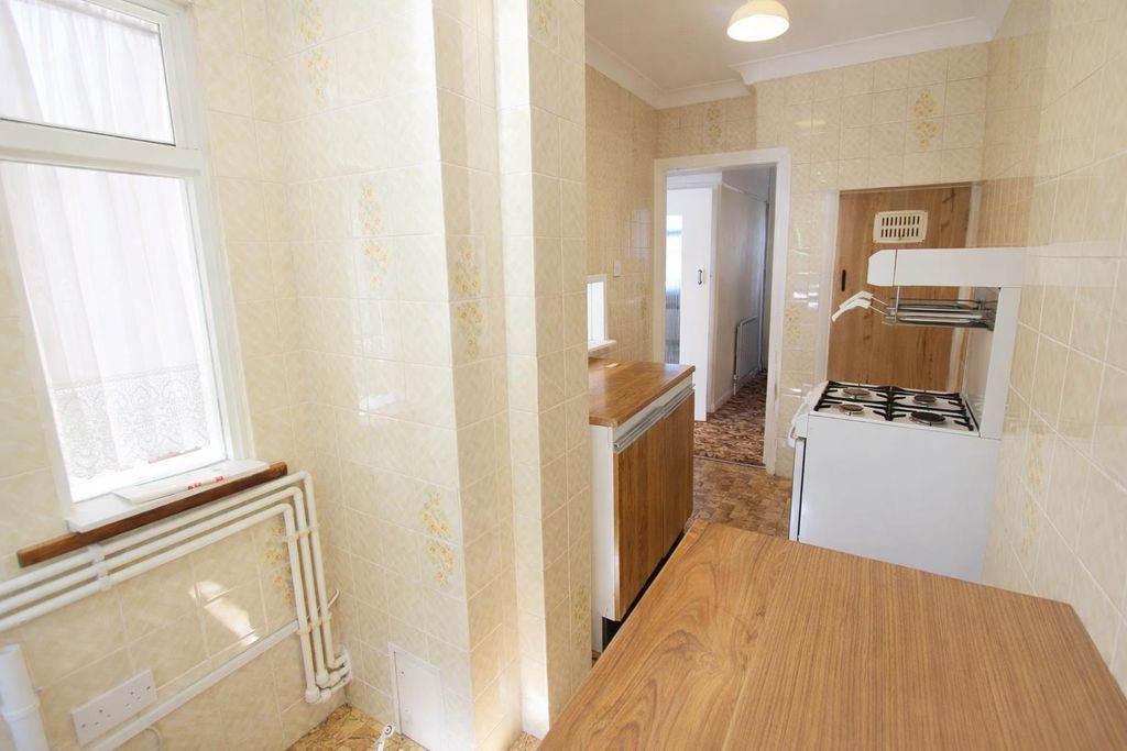 Property photo 3 of 16 Kit C.Jpg