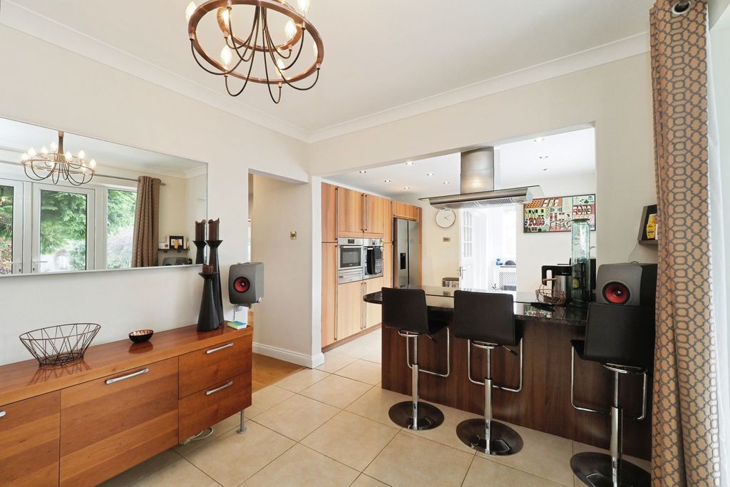 Property photo 2 of 24 Img_2955