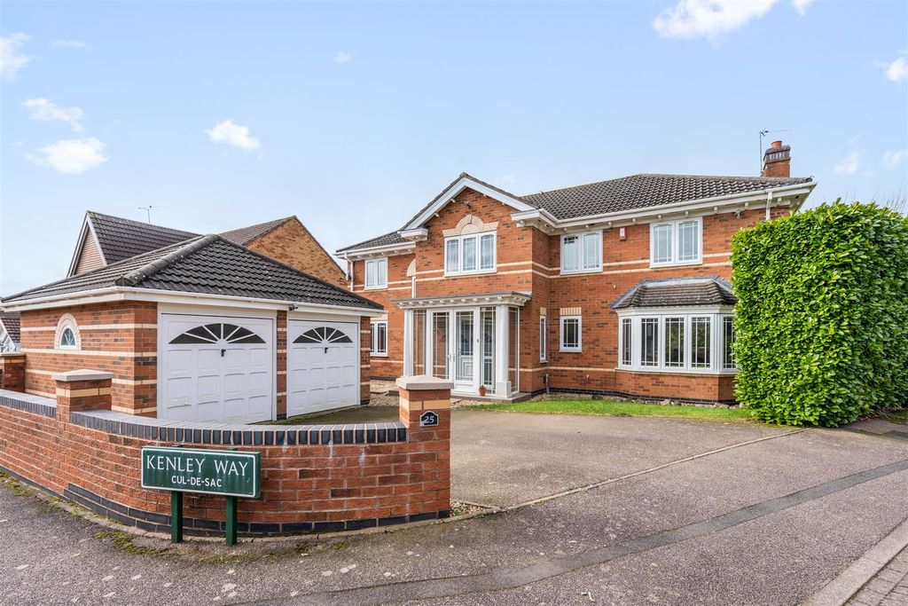 Property photo 1 of 17 25 Rothwell Drive_4.Jpg