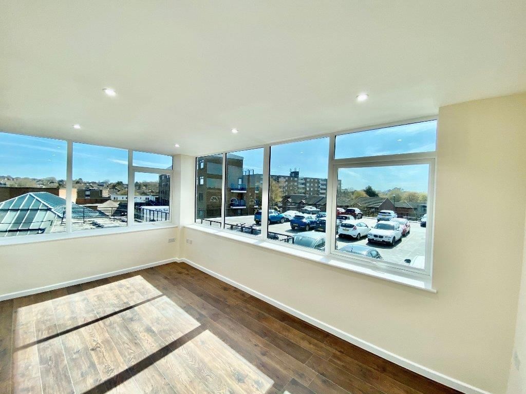 Property photo 1 of 5 Living Room