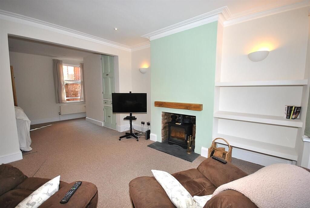 Property photo 2 of 23