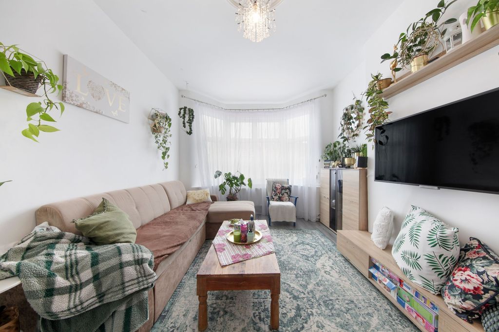 Property photo 2 of 12 56 Brook Road - Ovd59Wuesobjottjrfnr