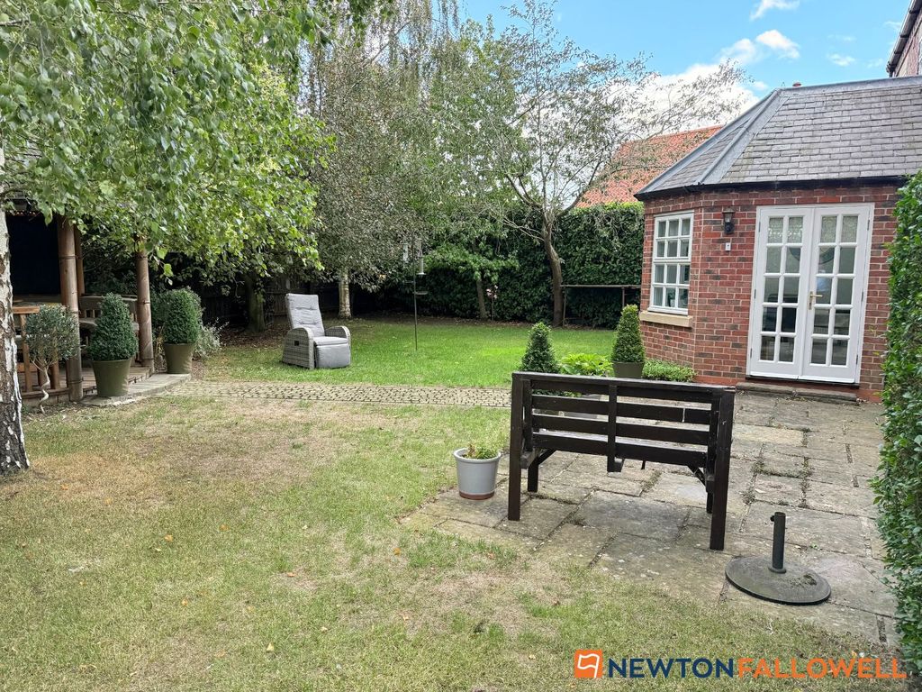 Property photo 3 of 27