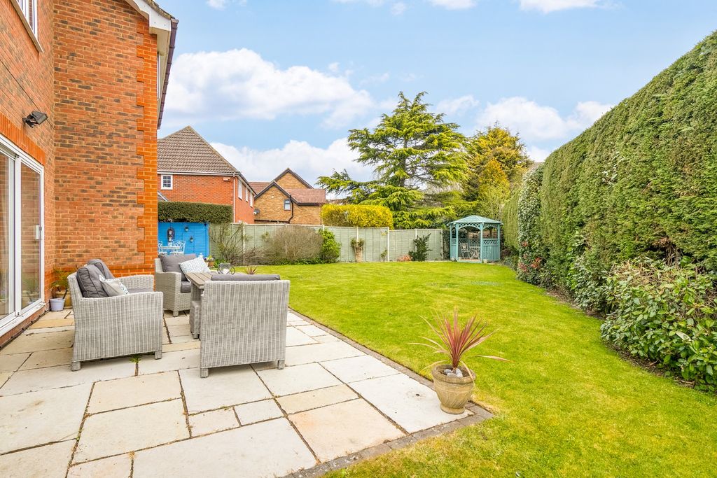 Property photo 3 of 22 4990326