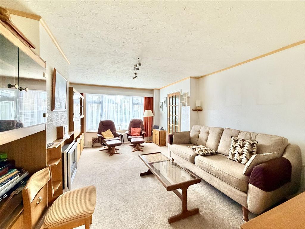 Property photo 2 of 8 Img_2128.Jpeg