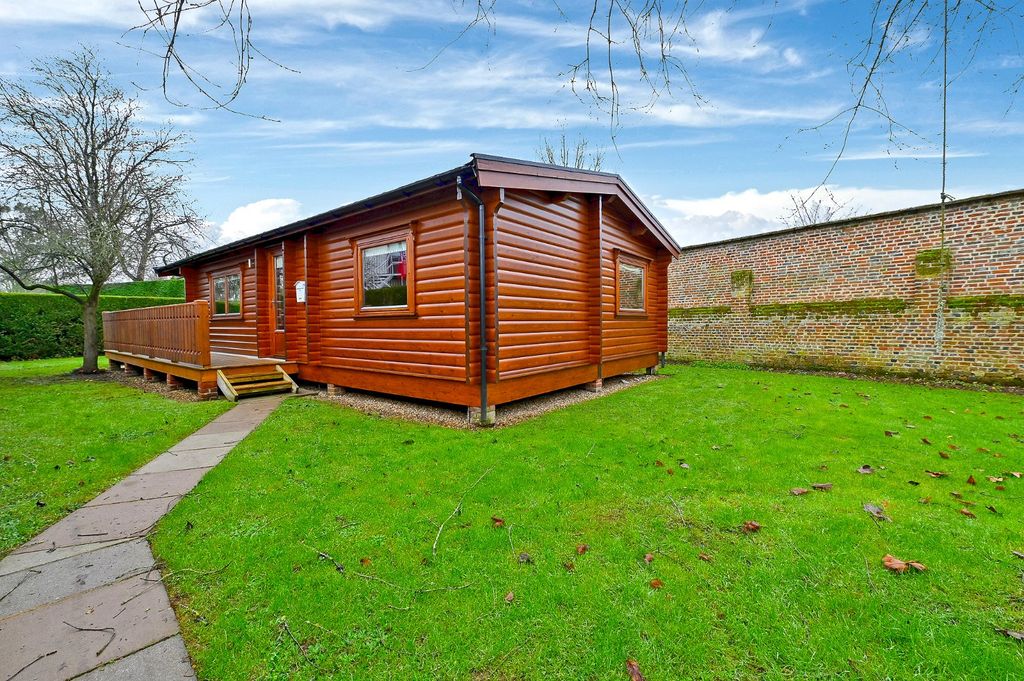 Property photo 1 of 10 Picture No. 11