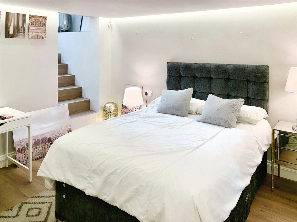 Property photo 1 of 8 Picture No. 01