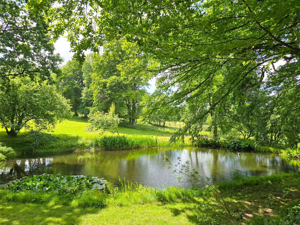 Property photo 3 of 33 Picture No. 41