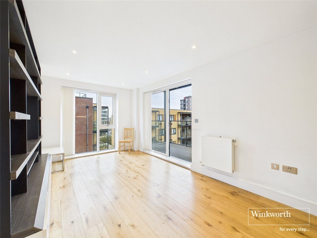 Property photo 2 of 7 Living Room