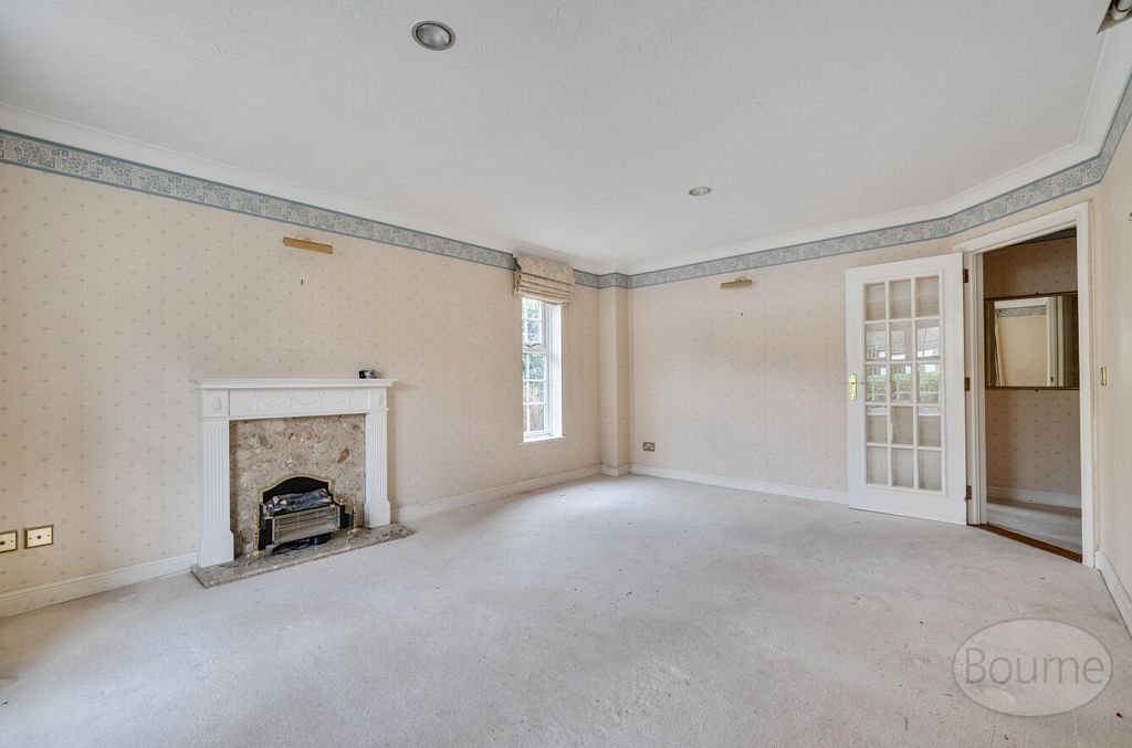 Property photo 3 of 20 971Cf3Eb-12B8-427...