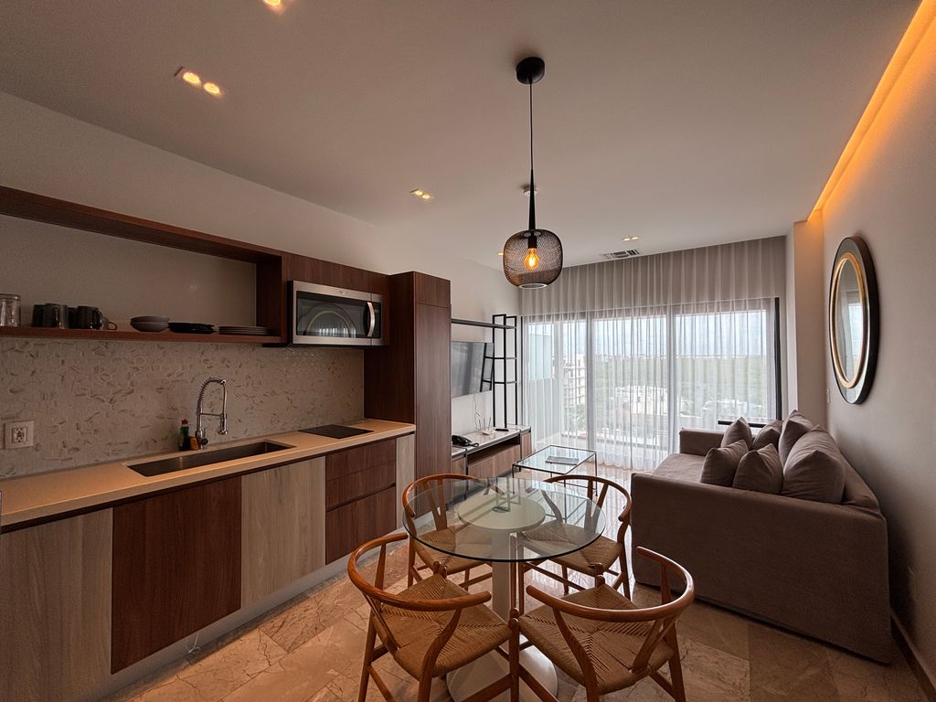 Property photo 3 of 44