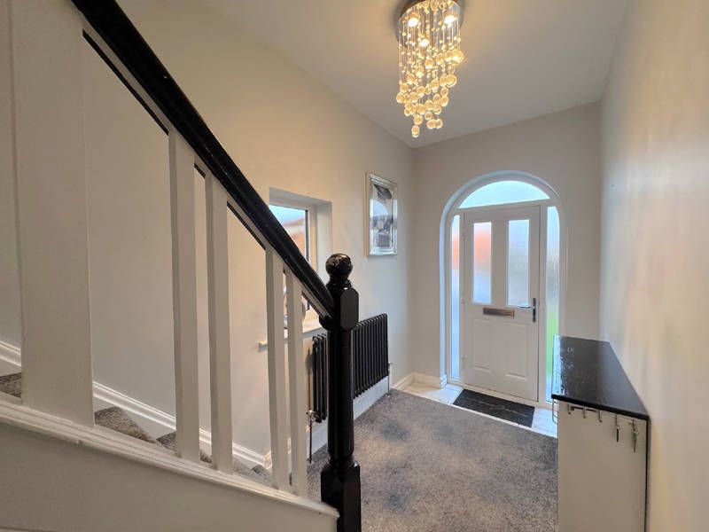 Property photo 3 of 32 Entrance Hallway