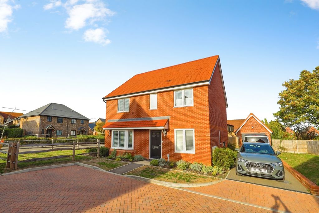 Property photo 1 of 19 Pbox-Img.Jpg