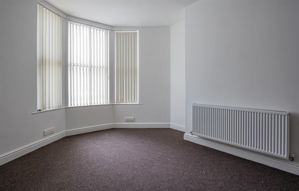 Property photo 3 of 7 Img.Jpg