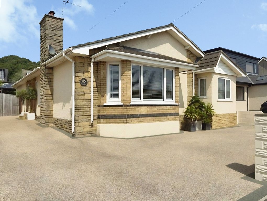 Property photo 1 of 32