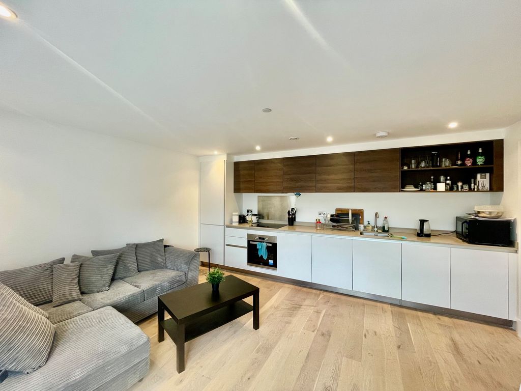 Property photo 2 of 5 Kitchen