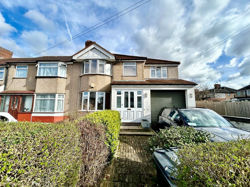 Property photo 1 of 18