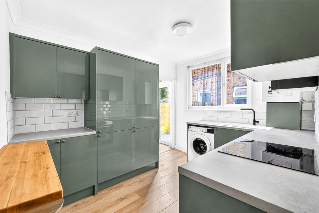 Property photo 1 of 17 Photo 17