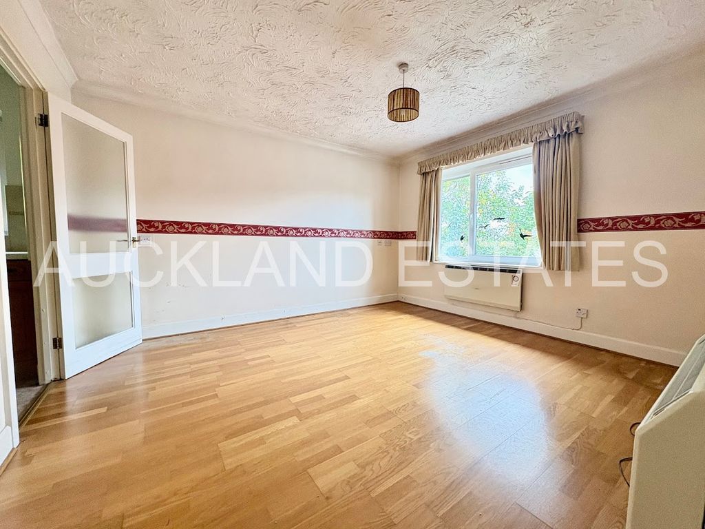 Property photo 3 of 15 Image00008 (11)-1760533362784