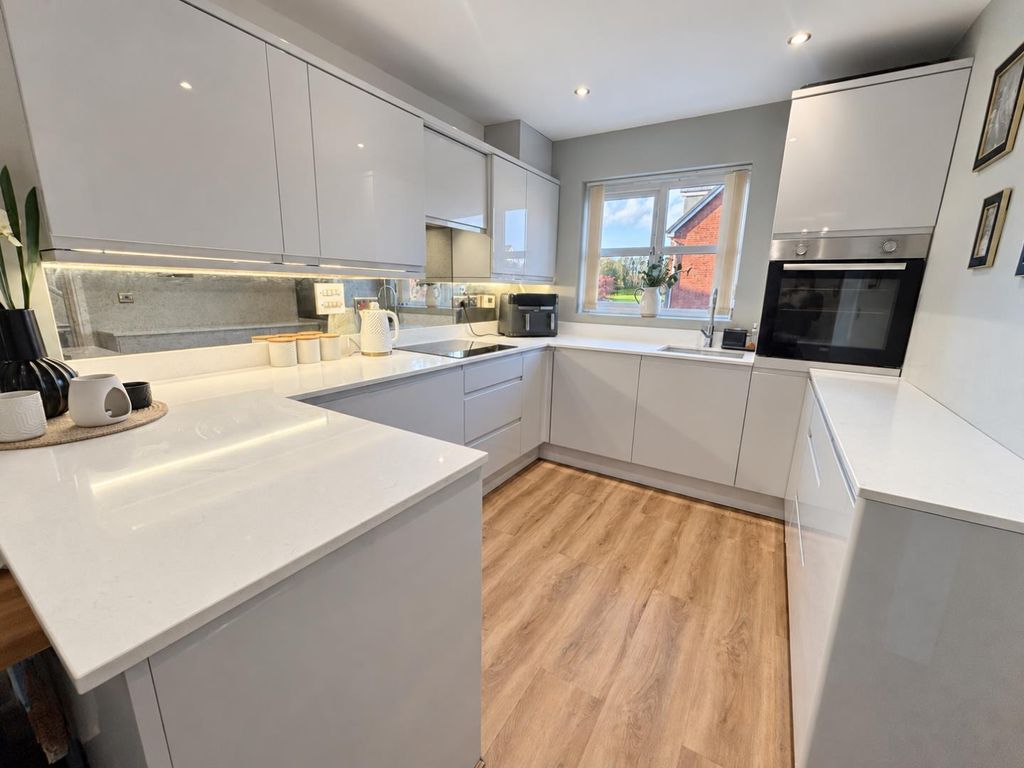 Property photo 3 of 19 Open Plan Lounge/Kitchen