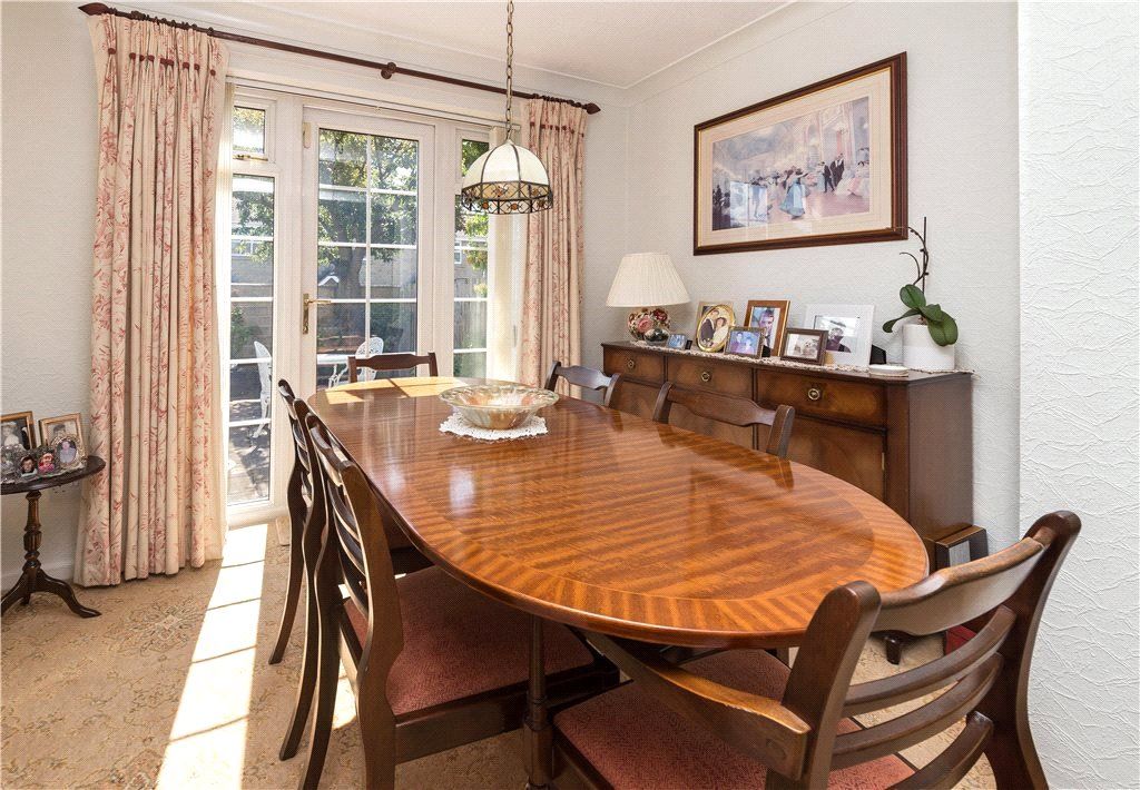 Property photo 3 of 19 Dining Area